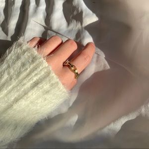 Chain detailed ring (BRAND NEW)
